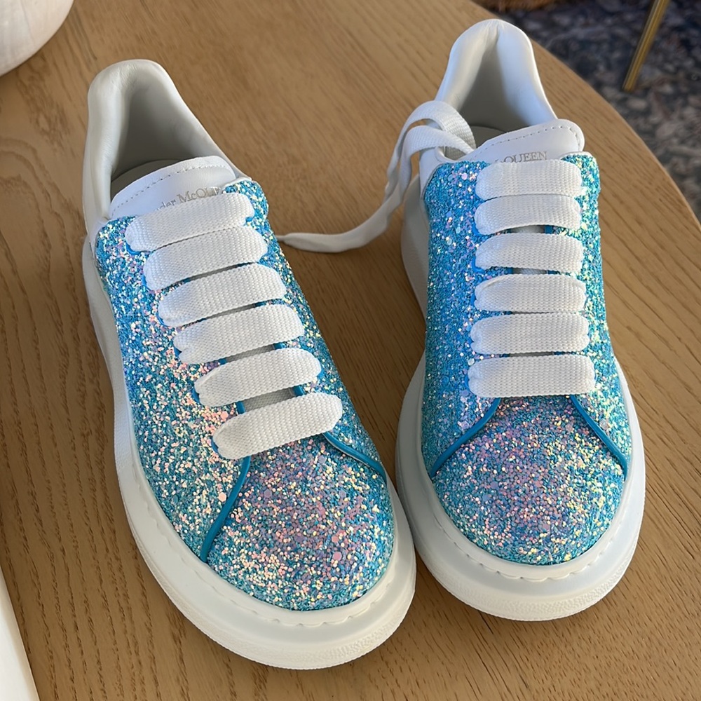 Alexander McQueen Girls Sneaker Size 1 (32)